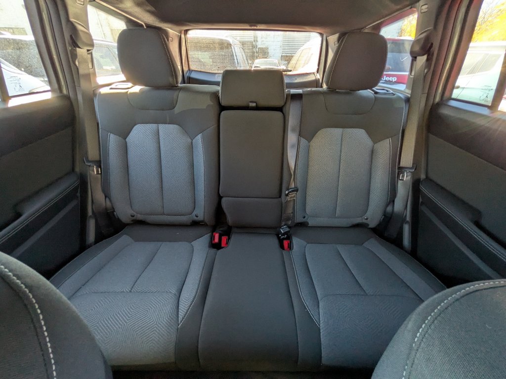 New 2026 Jeep Cherokee Laredo AWD/4WD image 5