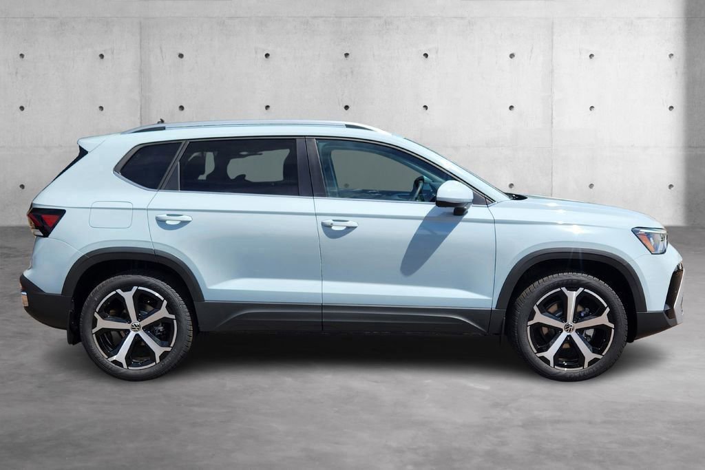 New 2025 Volkswagen Taos SEL image 25