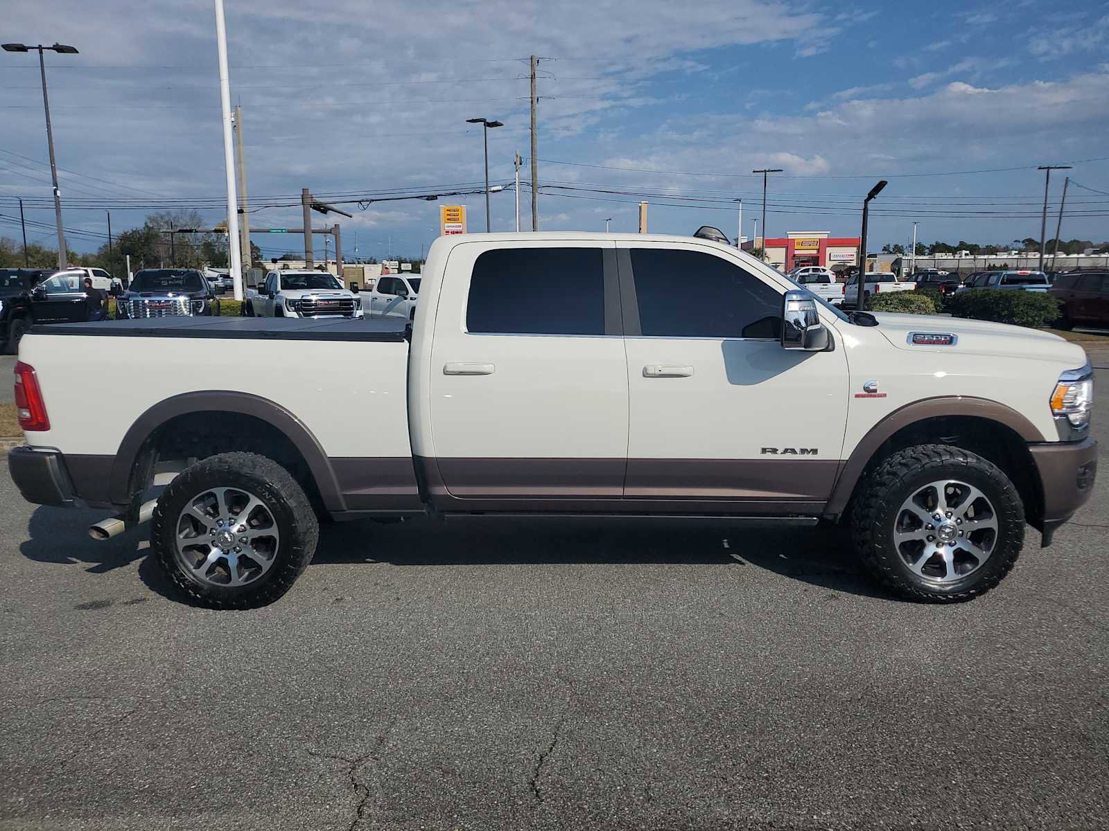 Used 2024 RAM 2500 Limited image 7