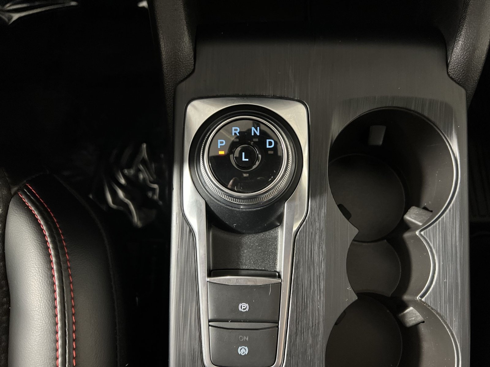 Certified 2023 Ford Escape ST-Line w/ Tech Pack #1 AWD/4WD image 22