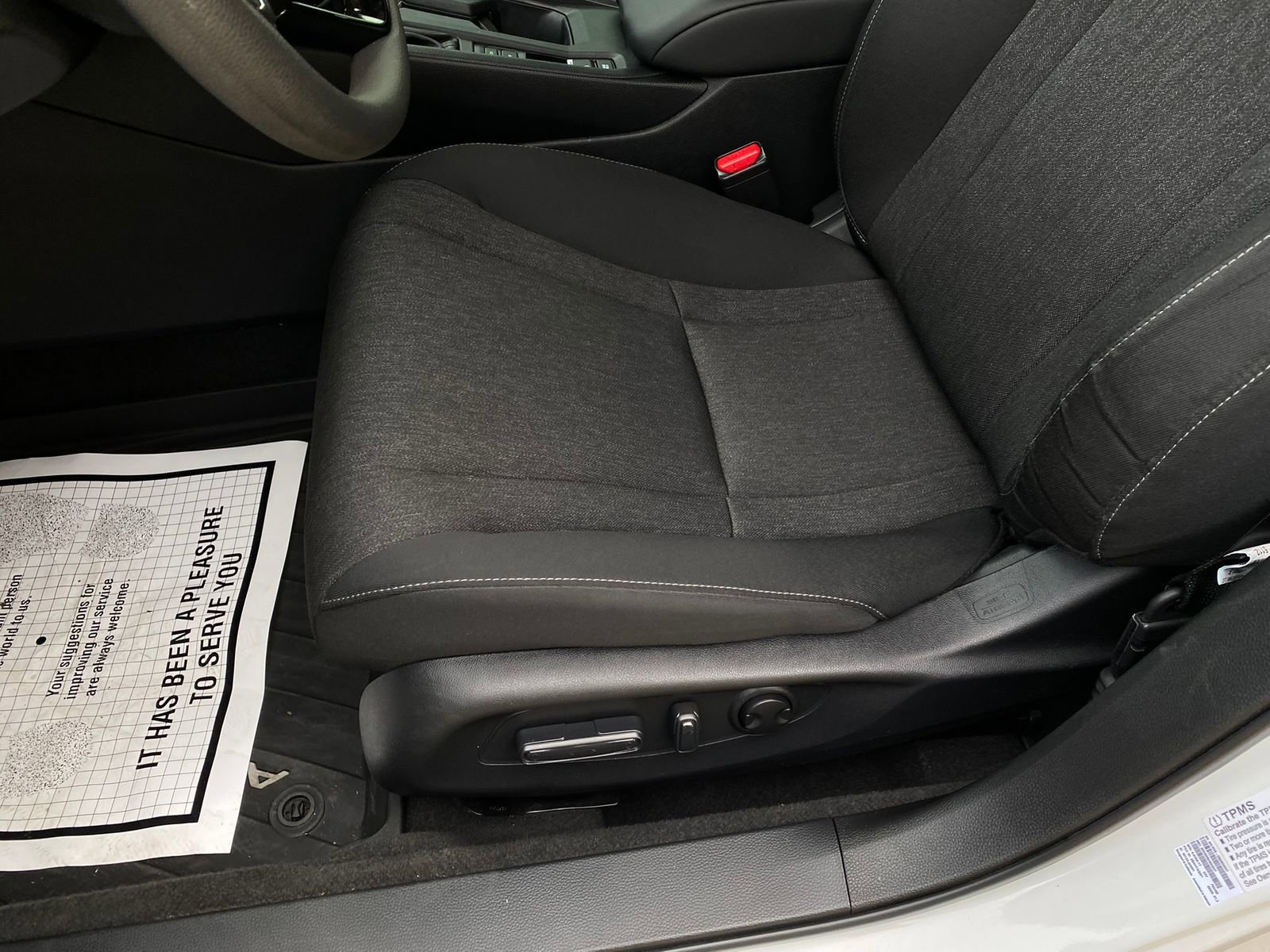 Used 2025 Honda Accord SE image 11