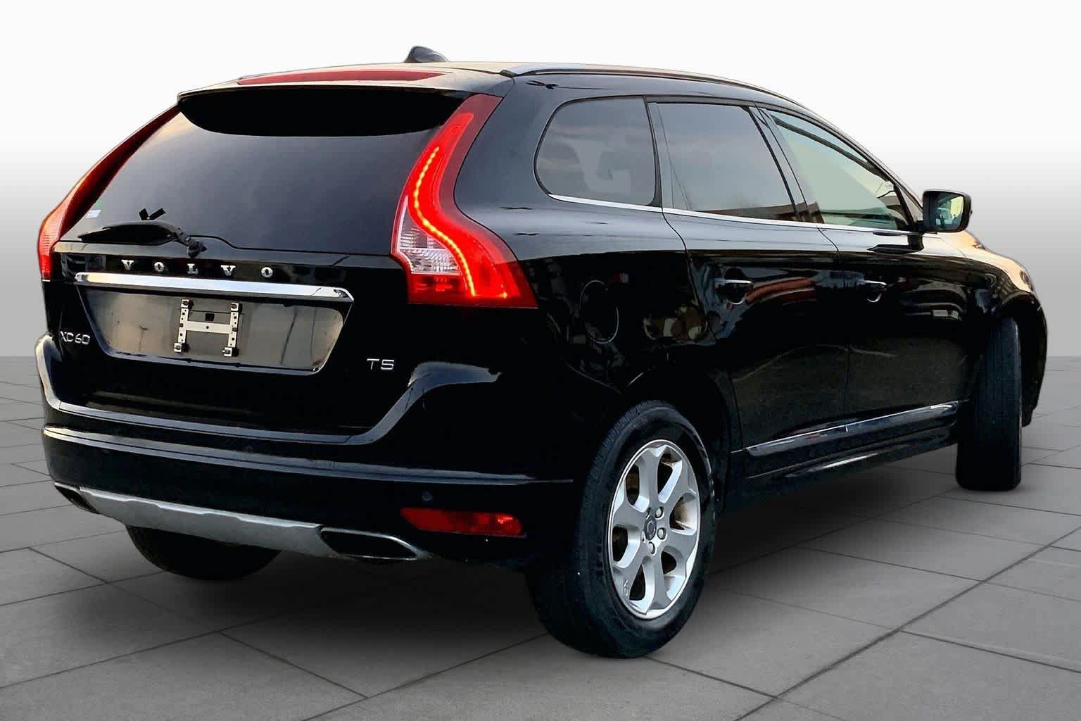 Used 2016 Volvo XC60 T5 Premier FWD image 12
