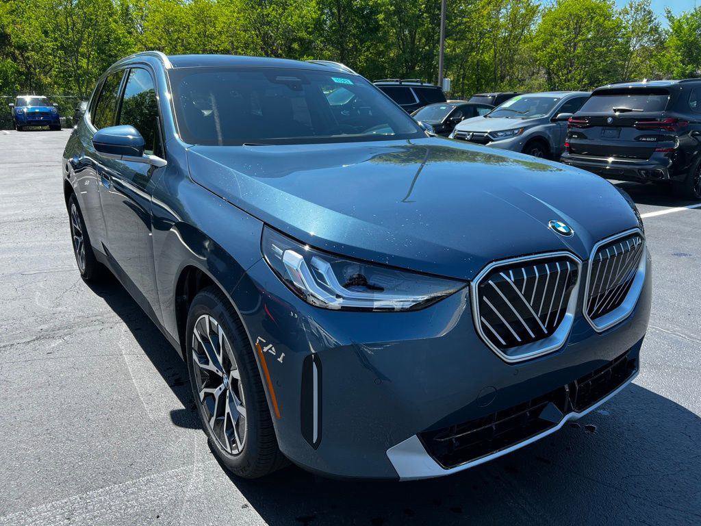 New 2026 BMW X3 xDrive30 image 3