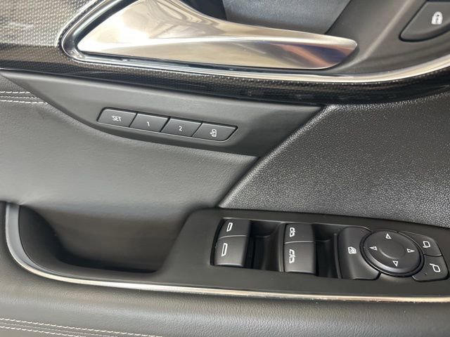 Used 2022 Buick Envision Essence w/ Safety Package image 35