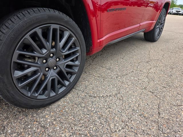 Used 2022 Jeep Compass Limited image 34