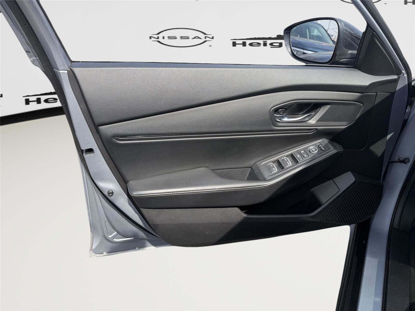 Used 2023 Honda Accord Sport image 11