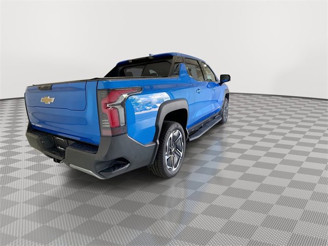 Used 2025 Chevrolet Silverado EV LT w/ LT Premium Package image 11