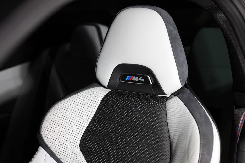 Used 2021 BMW M4 Competition w/ M Carbon Exterior Package image 36