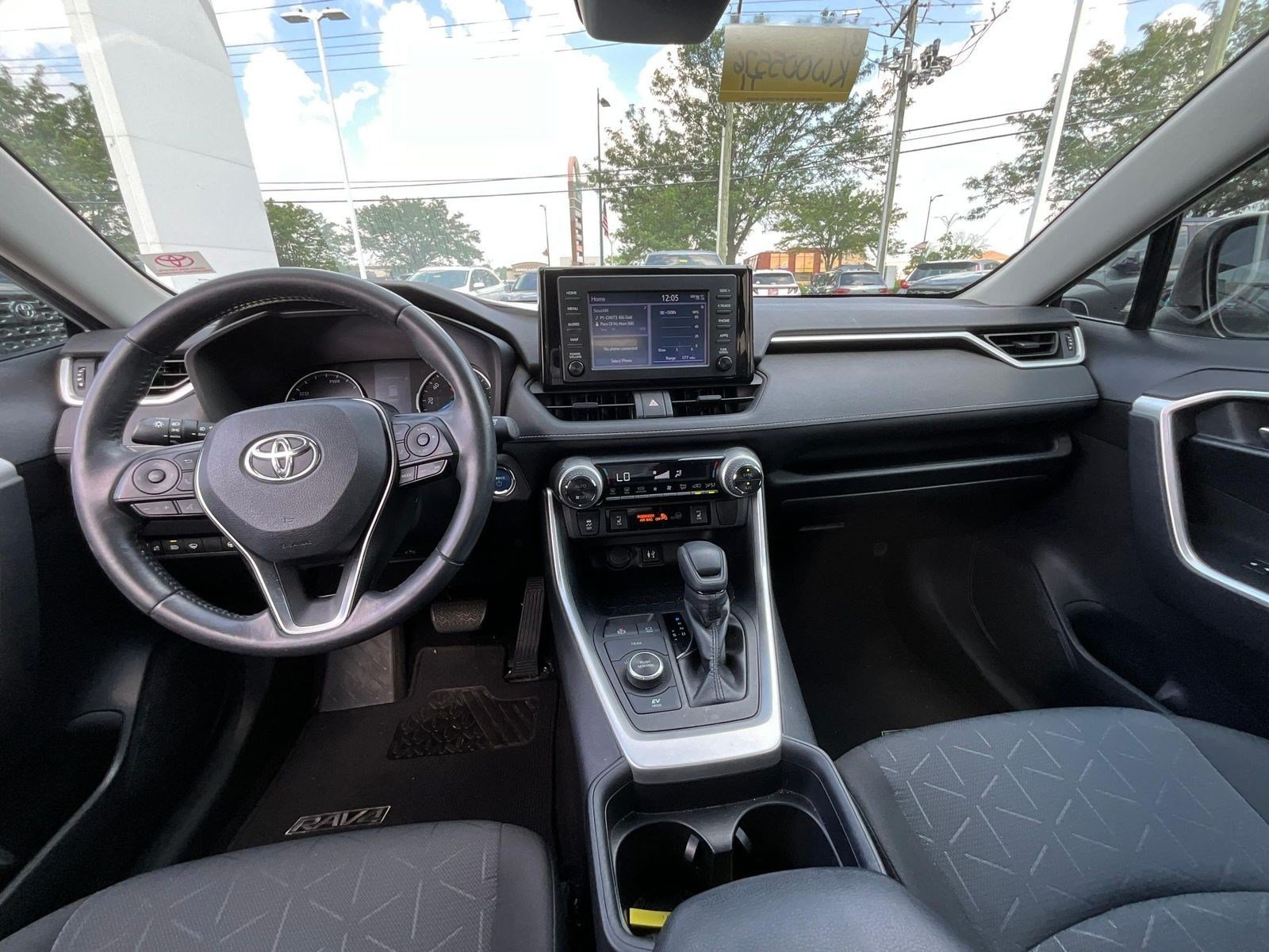 Used 2019 Toyota RAV4 XLE w/ Convenience Package AWD/4WD image 9