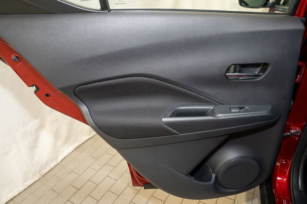 Certified 2024 Nissan Kicks SV image 9