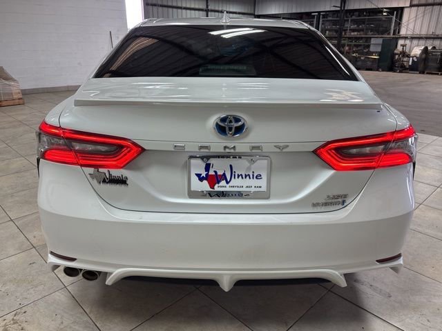 Used 2021 Toyota Camry XSE w/ Cold Weather Package FWD image 7
