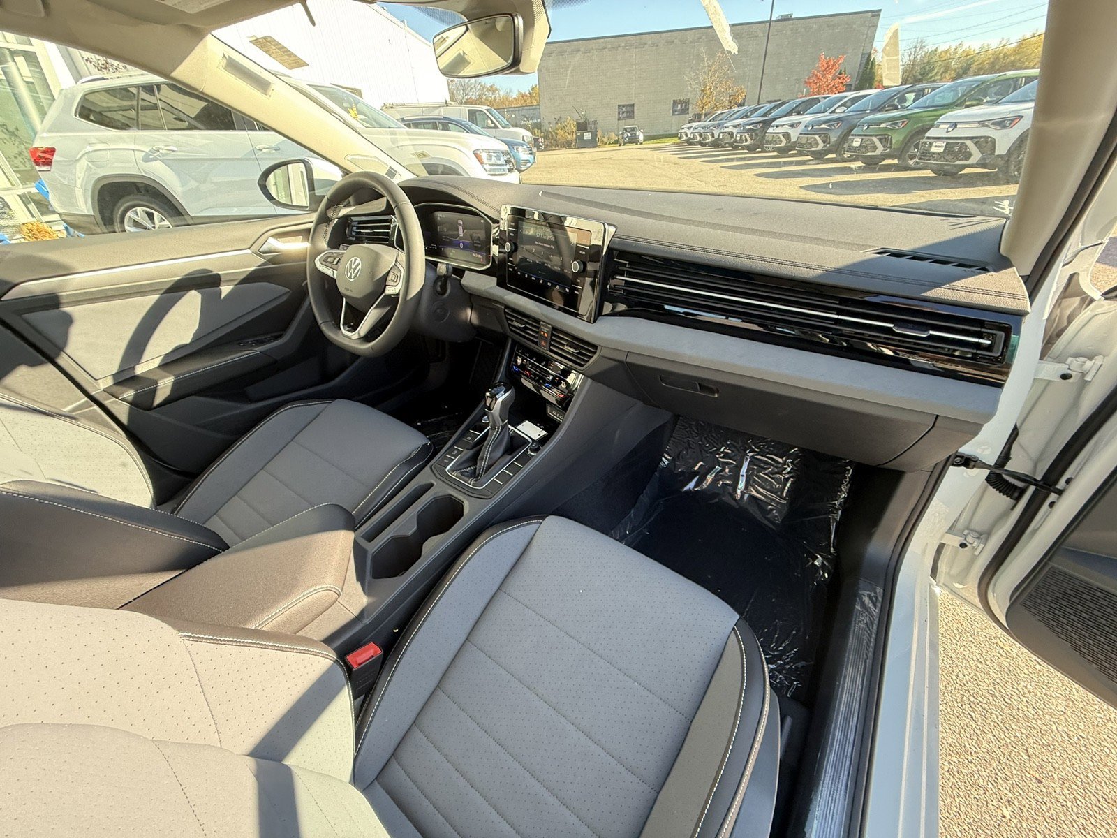 New 2026 Volkswagen Jetta SE image 25