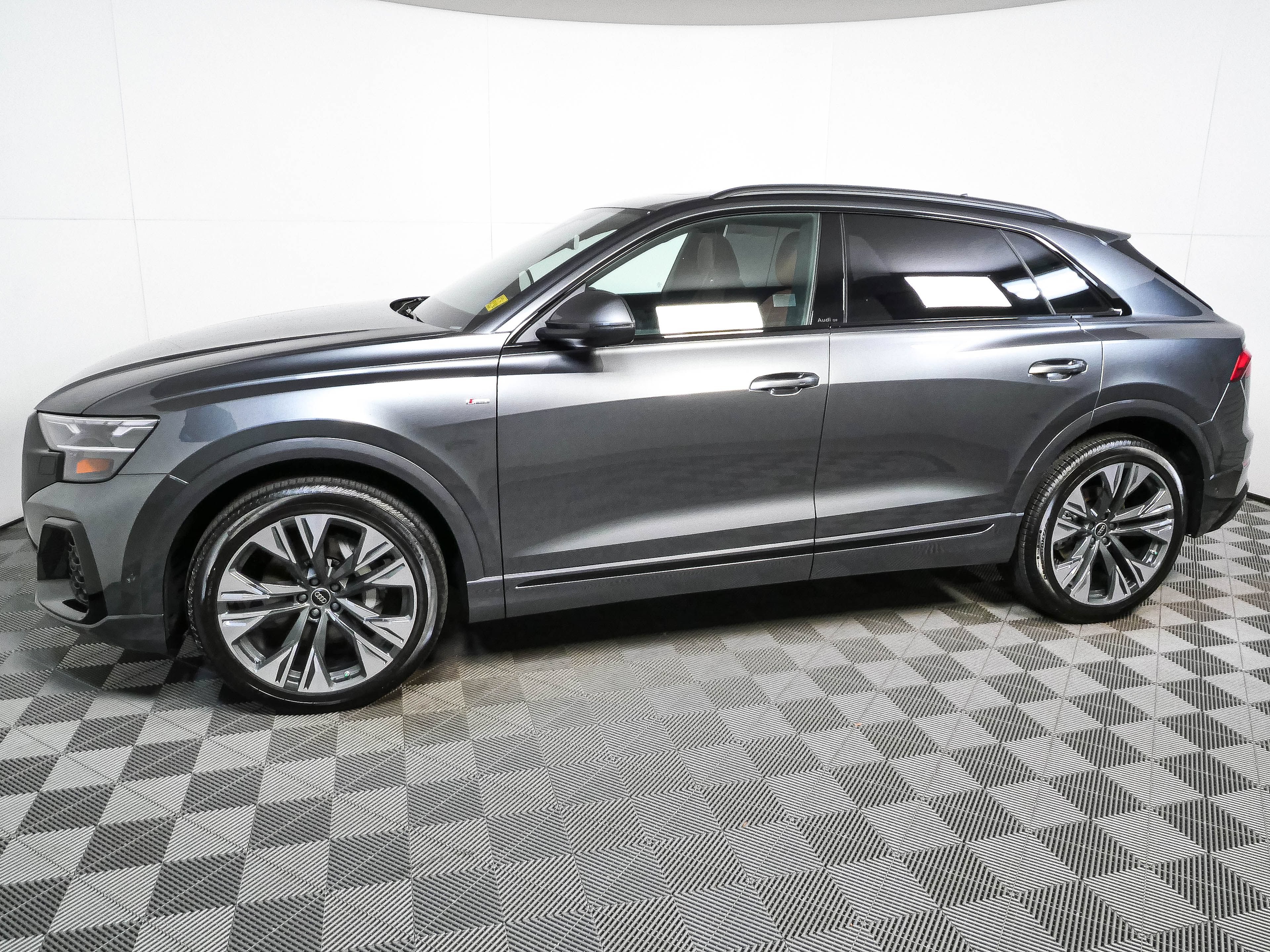 New 2026 Audi Q8 Premium Plus AWD/4WD image 32