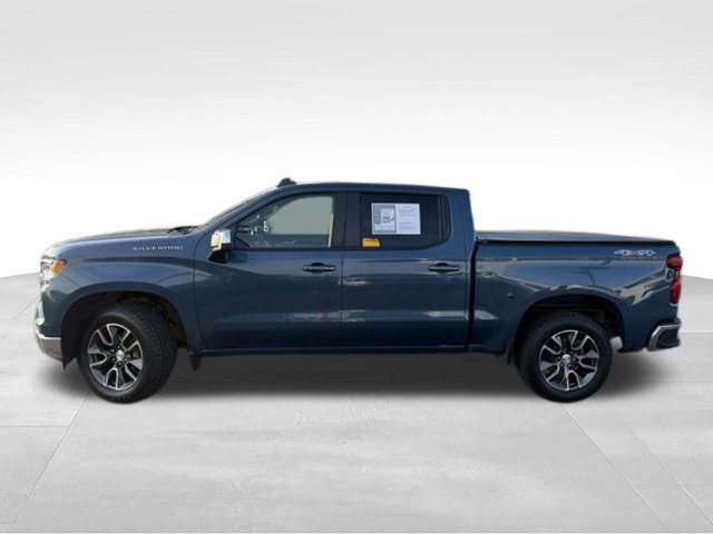 Used 2024 Chevrolet Silverado 1500 LT AWD/4WD image 2