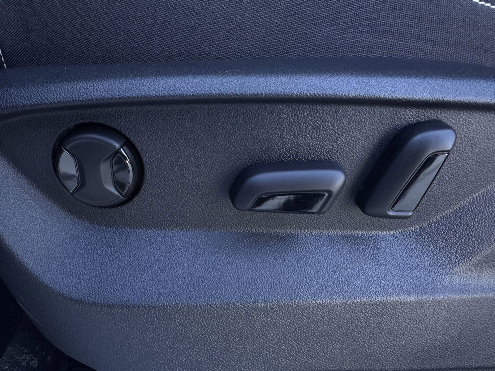 New 2026 Volkswagen Atlas SE image 23