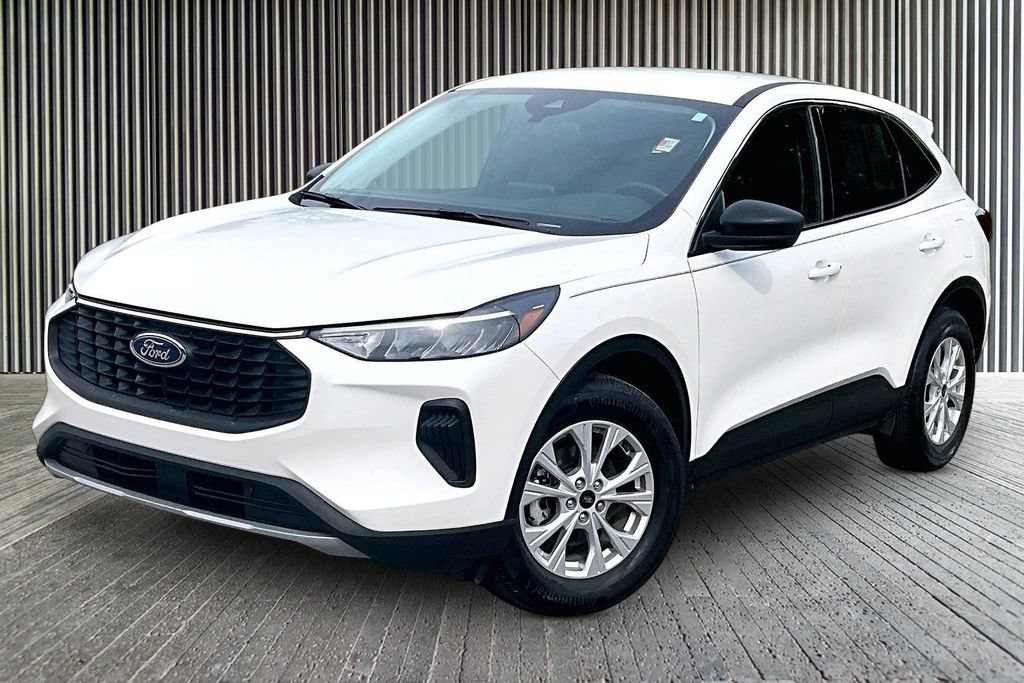 Used 2023 Ford Escape Active AWD/4WD image 13