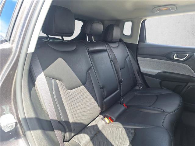 Used 2022 Jeep Compass Latitude image 17