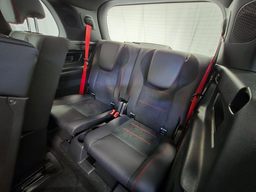 New 2026 Mercedes-Benz GLB 35 AMG 4MATIC image 21