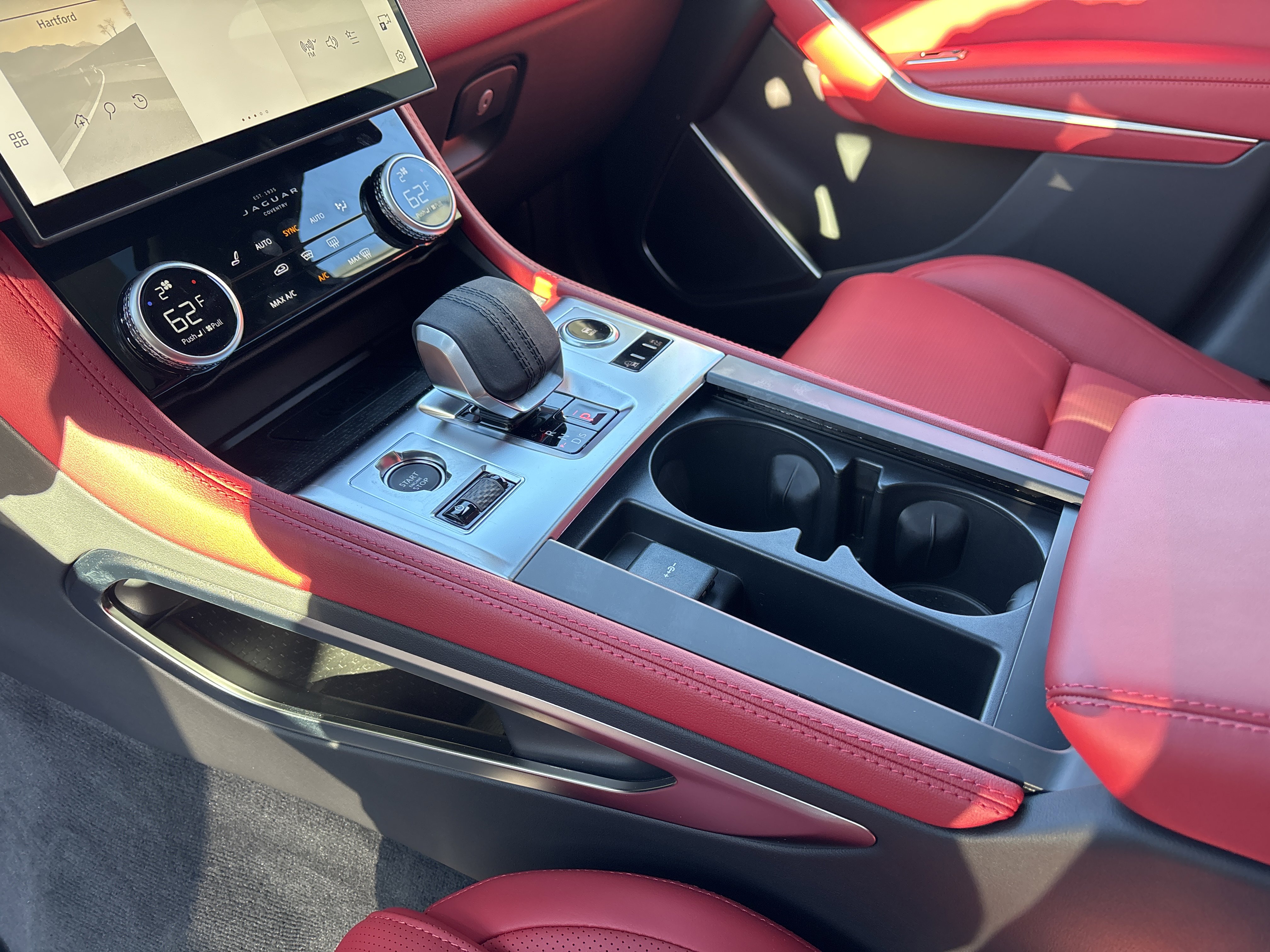 Used 2026 Jaguar F-PACE R-Dynamic S image 14