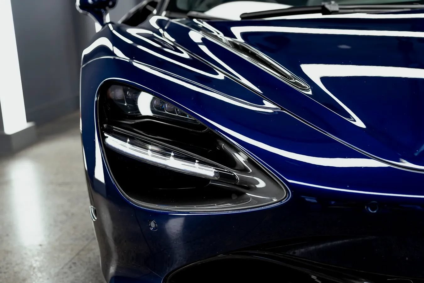 Used 2020 McLaren 720S Spider RWD image 50
