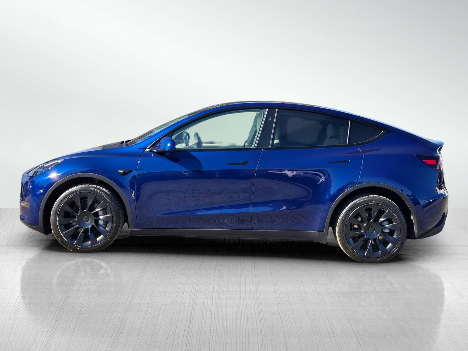 Used 2024 Tesla Model Y Long Range image 7