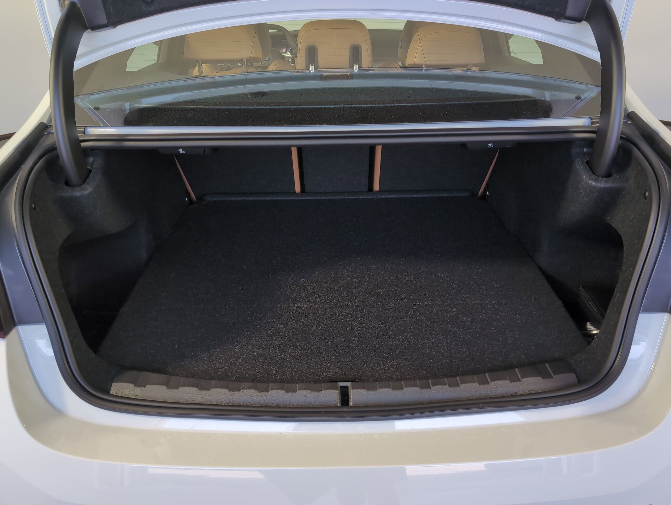 Used 2026 BMW 330i Sedan w/ Convenience Package image 30