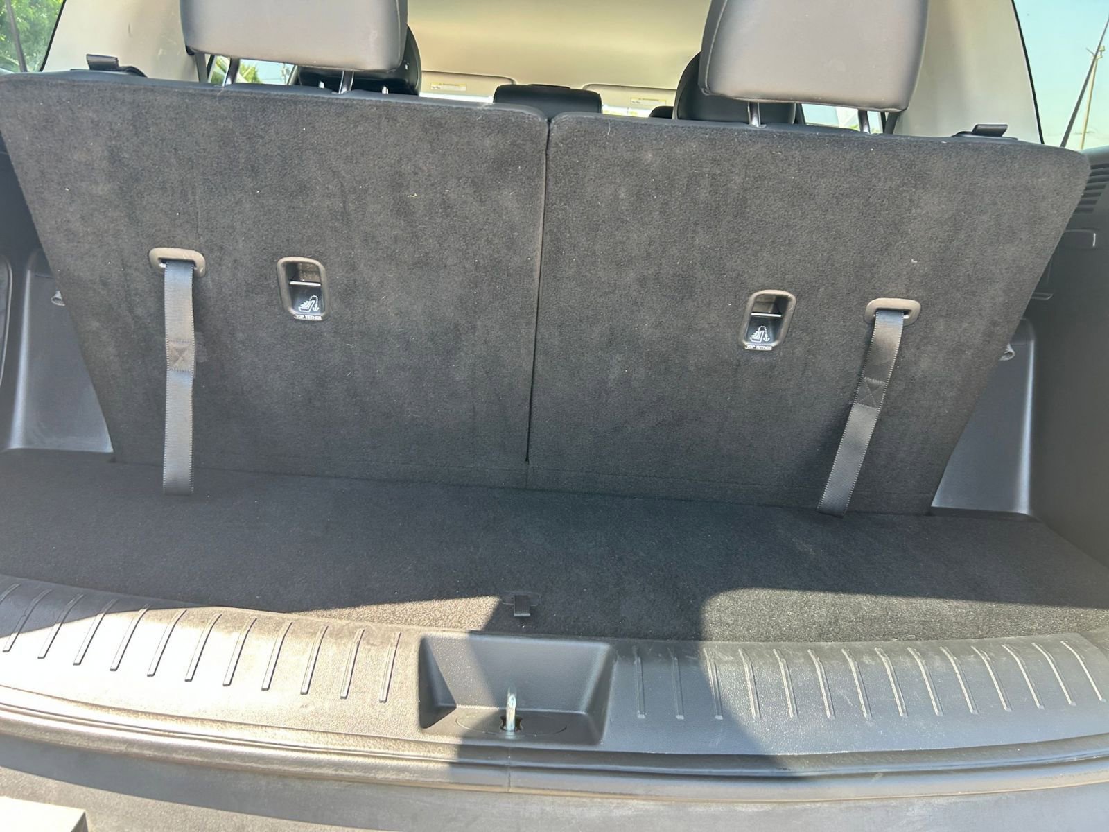 Used 2025 Hyundai Santa Fe SEL FWD image 28