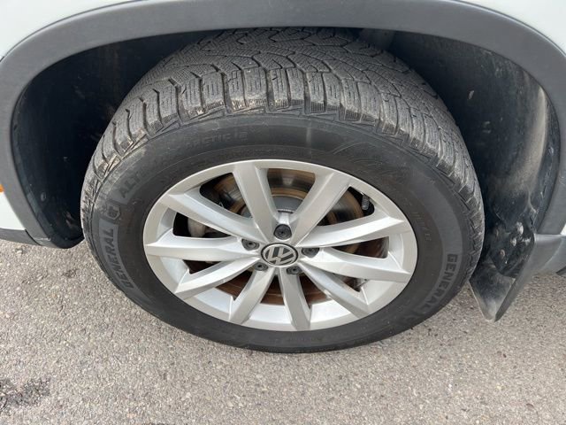 Used 2017 Volkswagen Tiguan Wolfsburg Edition image 21