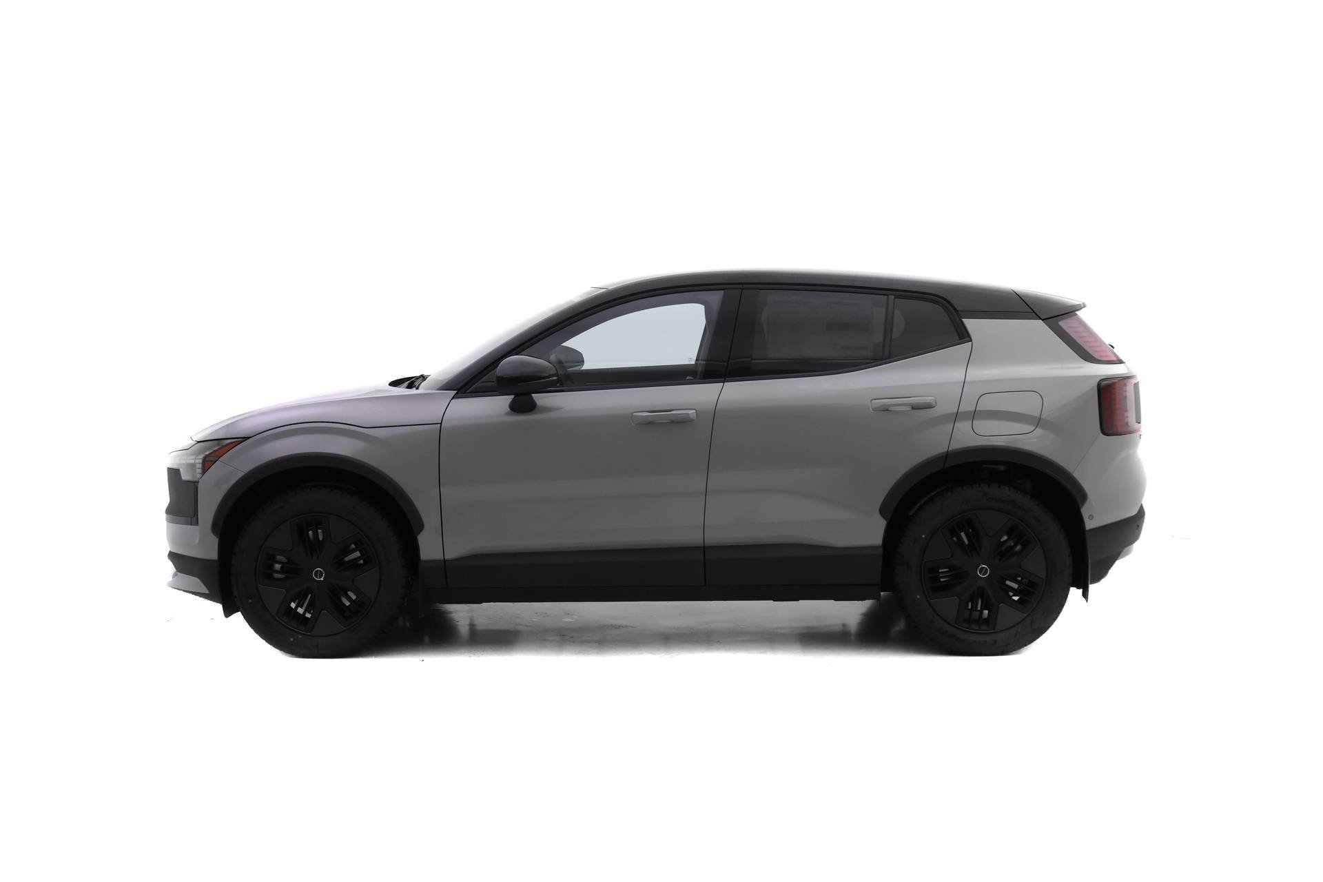 New 2026 Volvo EX30 Cross Country Ultra image 3