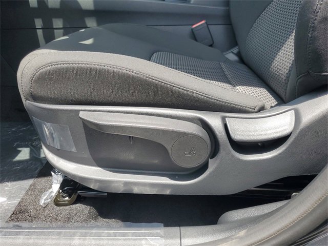 New 2025 Kia Sportage LX image 16