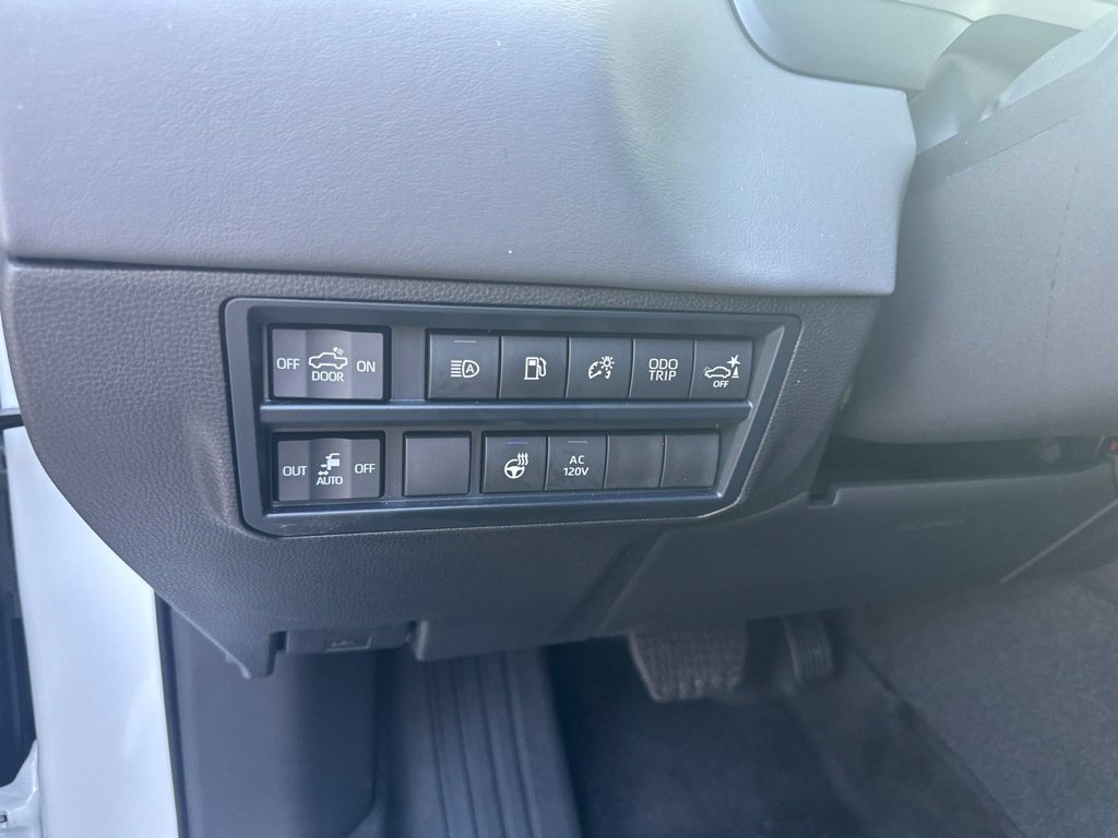 Used 2026 Toyota Tundra Capstone AWD/4WD image 17