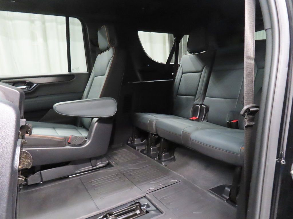 Used 2025 GMC Yukon XL AT4 w/ AT4 Premium Package image 52