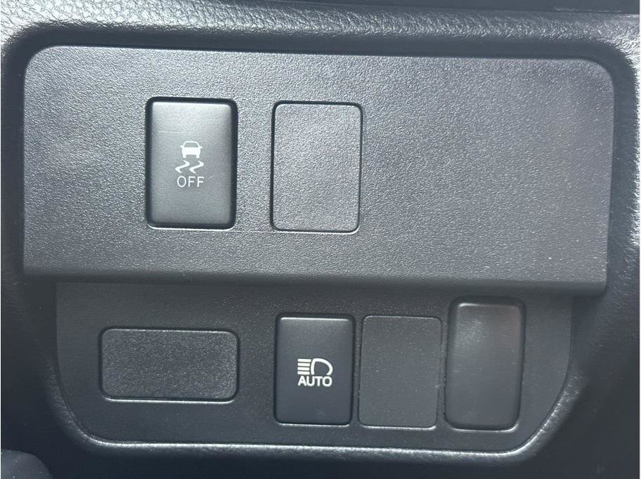 Used 2021 Toyota Tacoma SR image 23