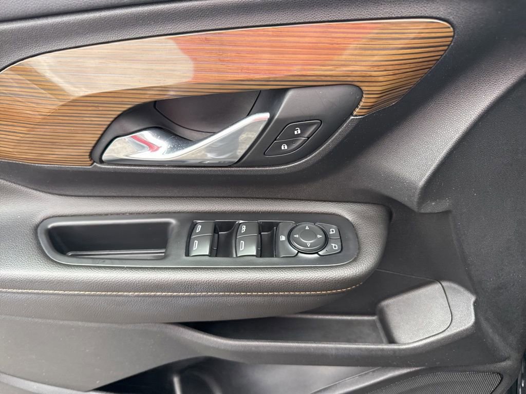 Used 2020 GMC Terrain SLE w/ Driver Convenience Package image 18
