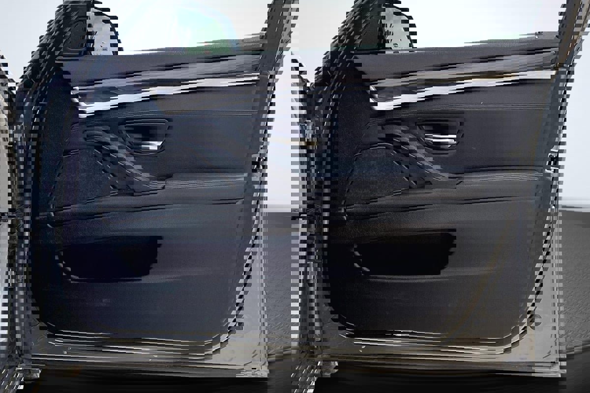 Used 2014 BMW 528i Sedan image 23