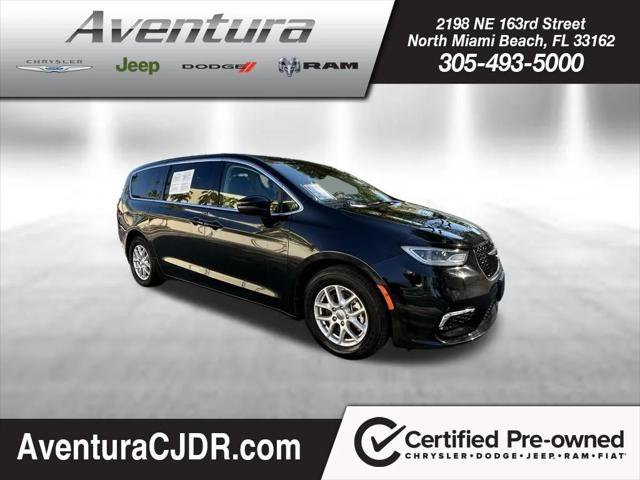 Certified 2023 Chrysler Pacifica Touring-L
