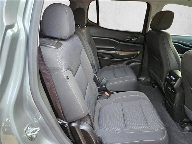 Used 2023 GMC Acadia SLE w/ Driver Convenience Package FWD image 15
