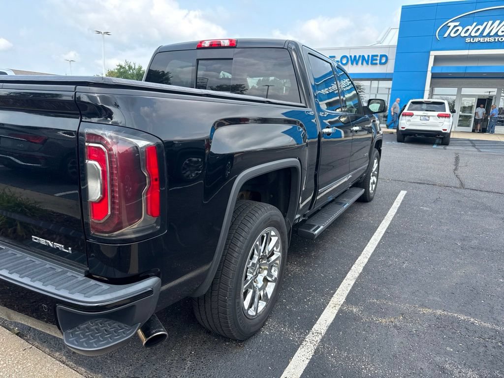 Used 2018 GMC Sierra 1500 Denali AWD/4WD image 9