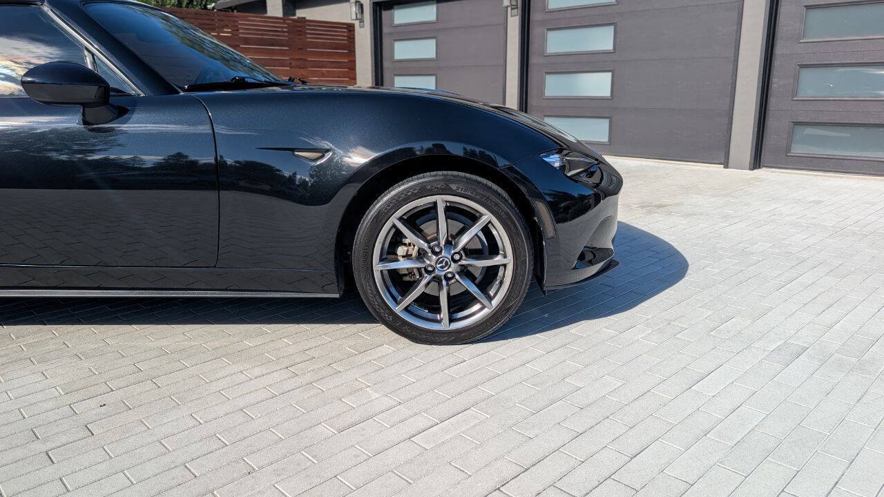 Used 2022 MAZDA MX-5 Miata RF Grand Touring RWD image 3