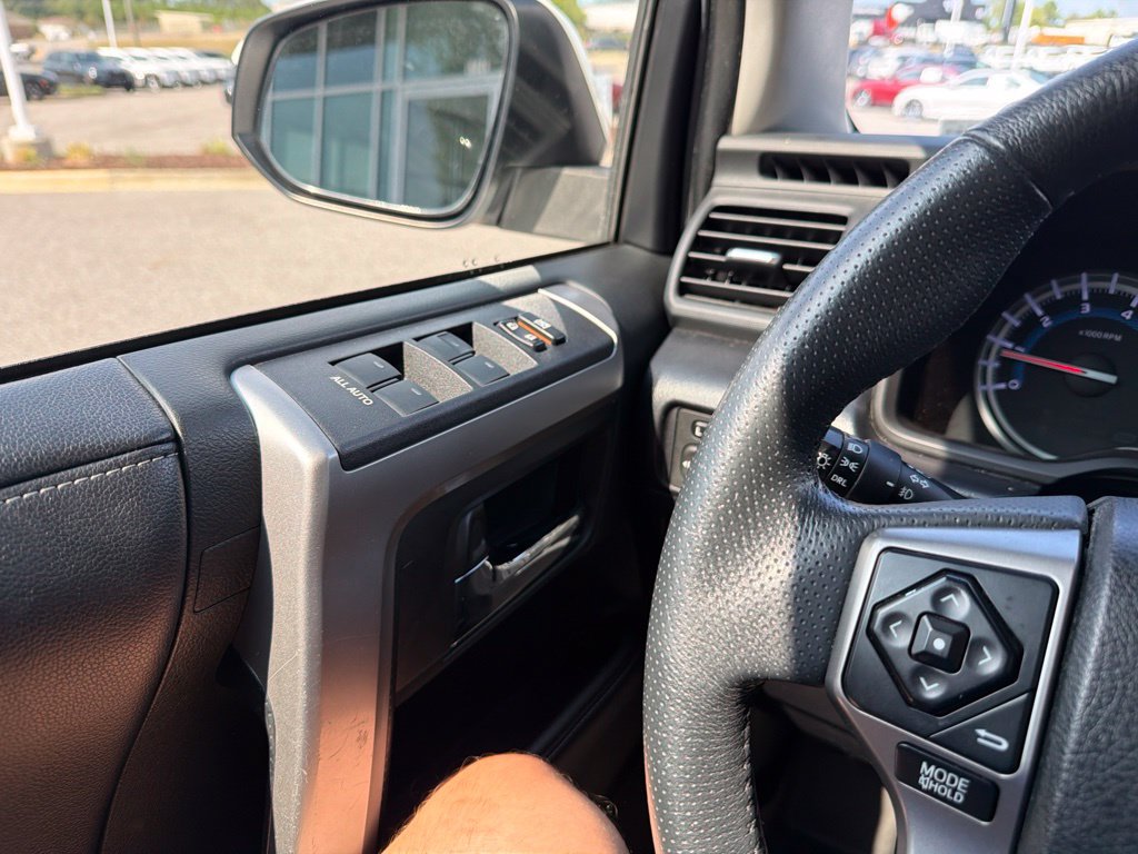 Used 2019 Toyota 4Runner SR5 RWD image 21