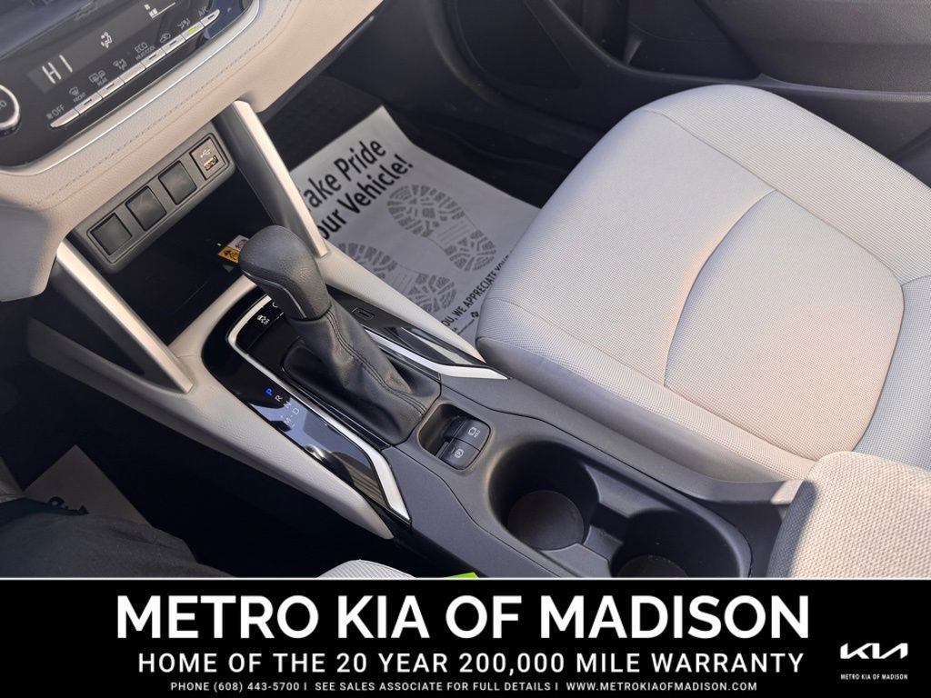 Used 2022 Toyota Corolla Cross LE image 15