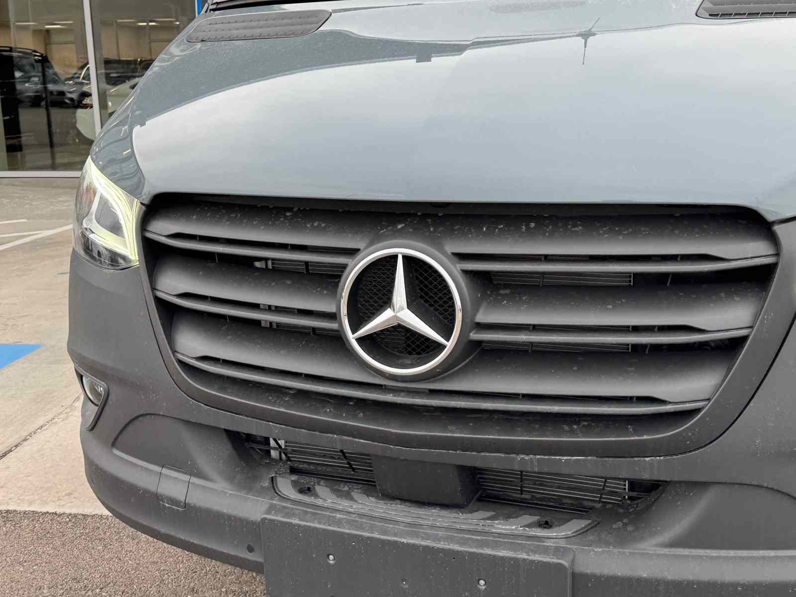 New 2025 Mercedes-Benz Sprinter 2500 image 13