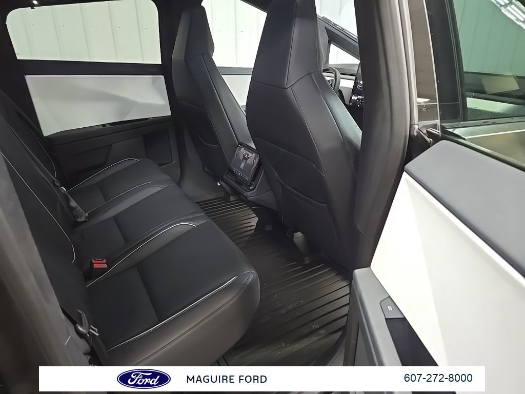 Used 2024 Tesla Cybertruck AWD Crew Cab image 19