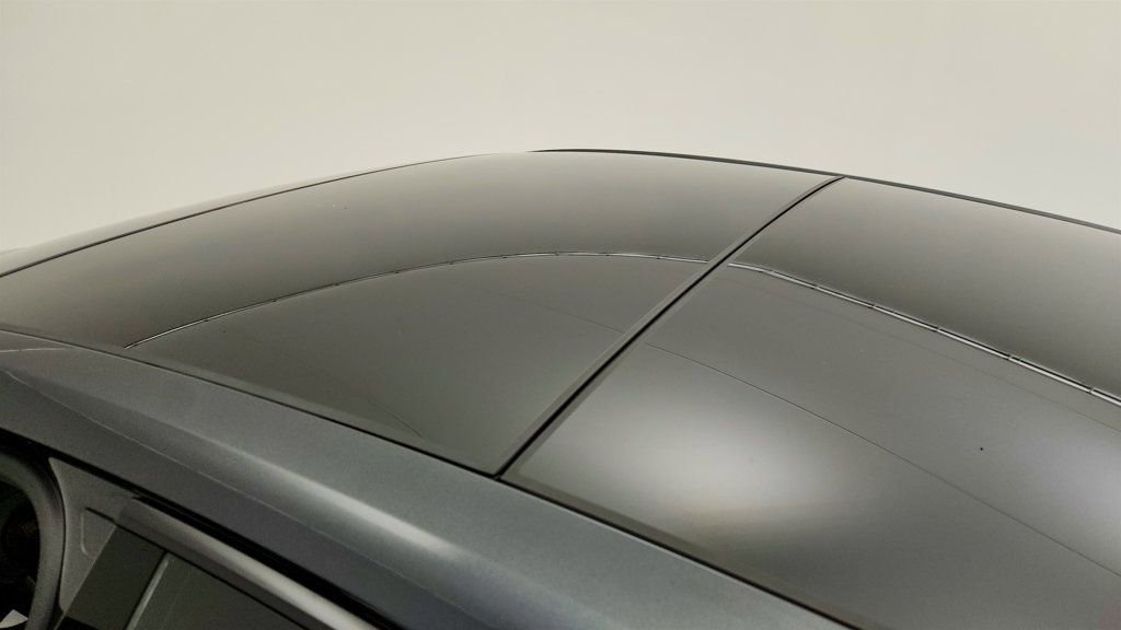 Used 2023 Porsche Panamera 4 Platinum Edition image 10