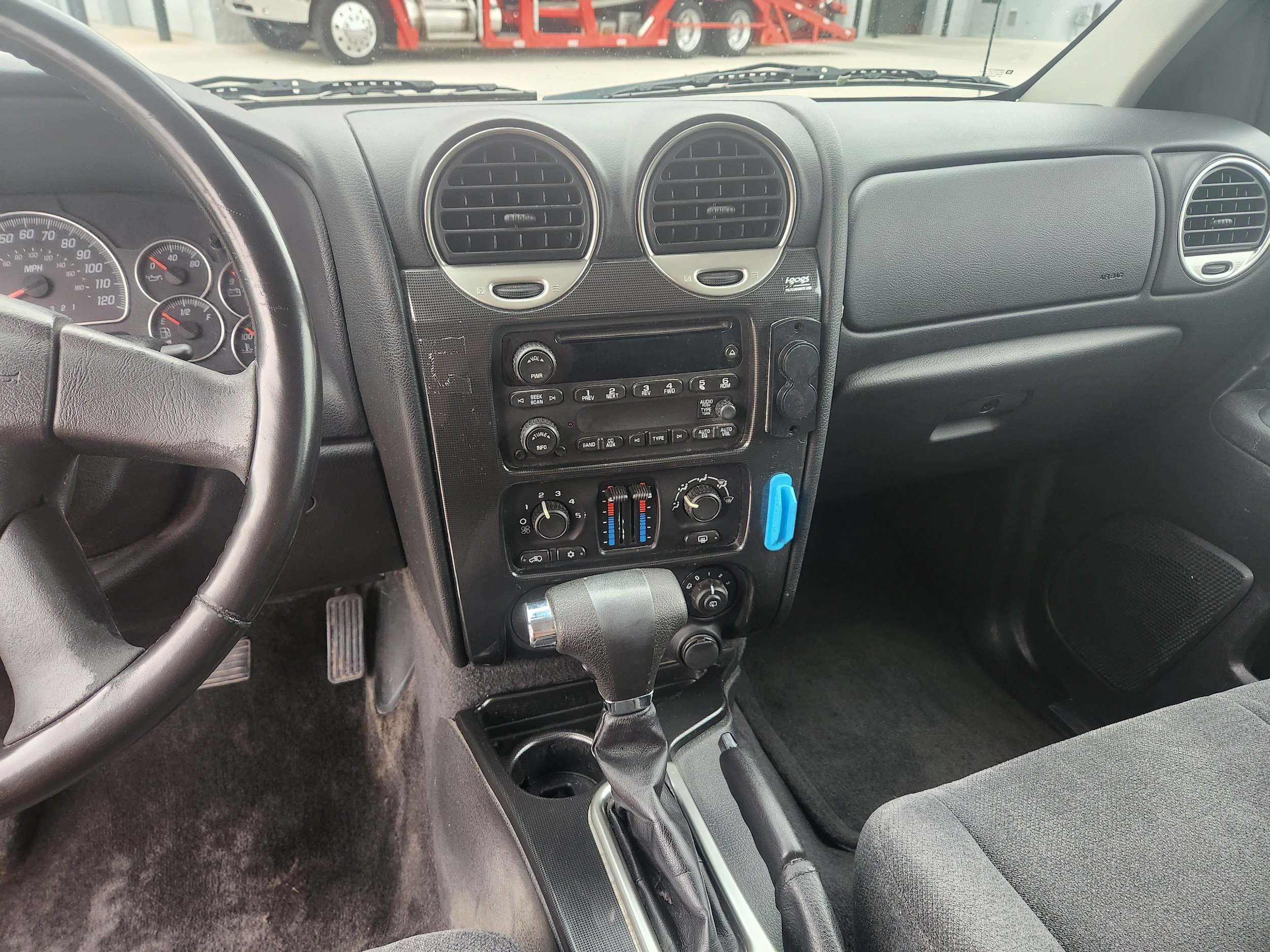Used 2008 GMC Envoy SLE w/ Sun And Sound Package AWD/4WD image 3
