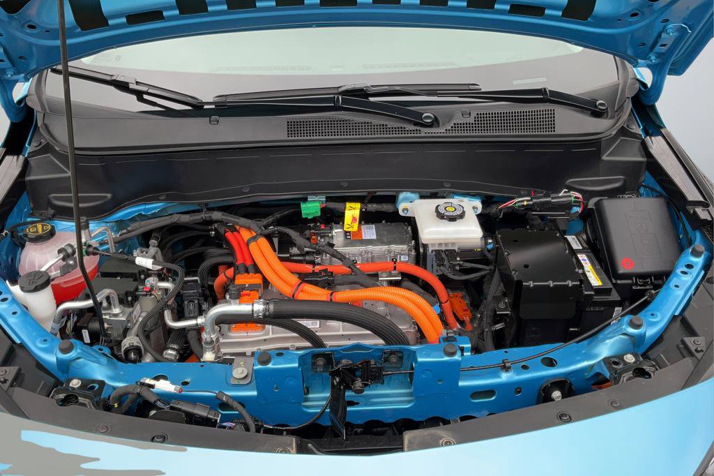 New 2027 Chevrolet Bolt RS w/ Technology Package FWD image 21
