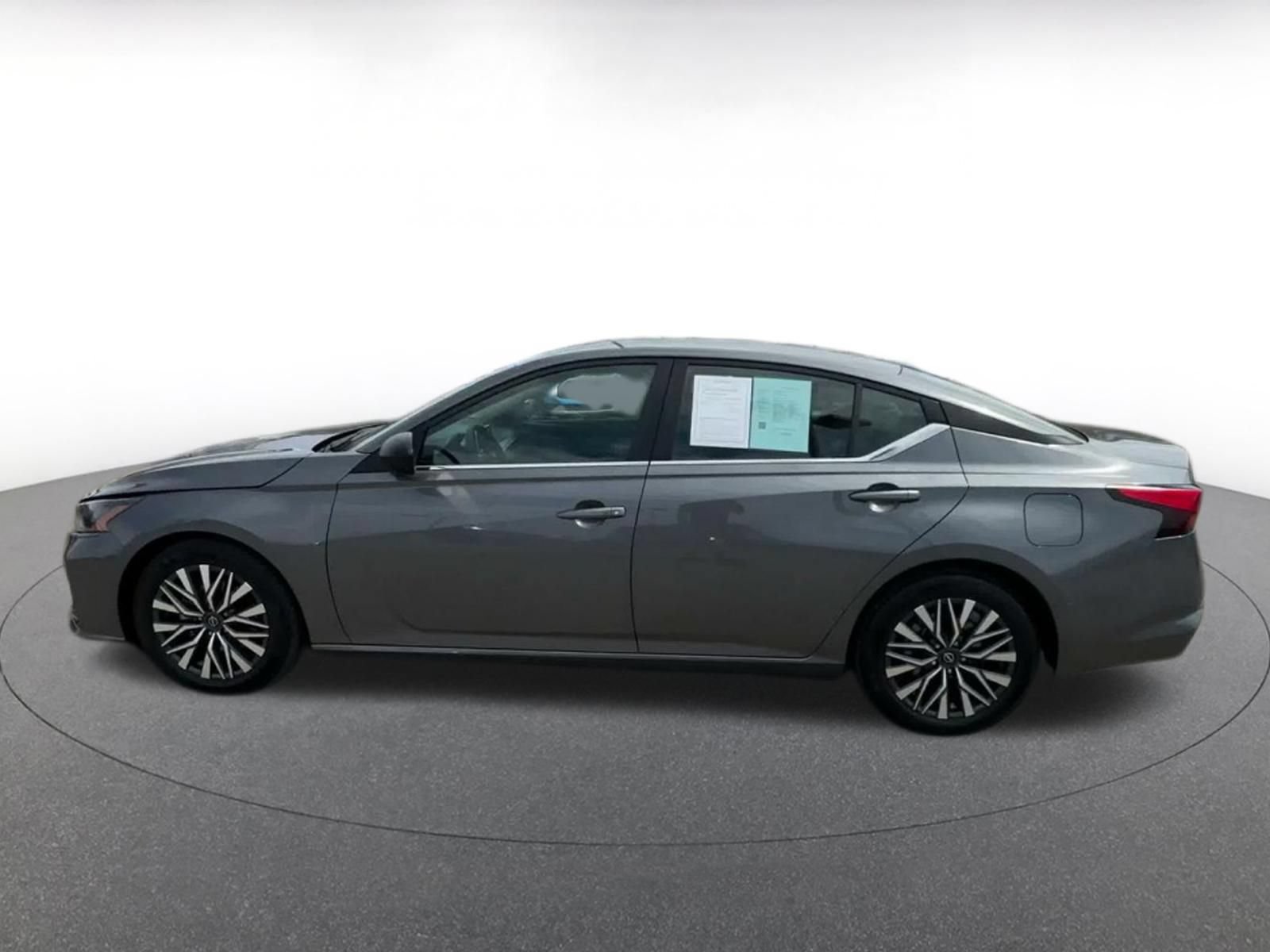 Used 2026 Nissan Altima 2.5 SV FWD image 7