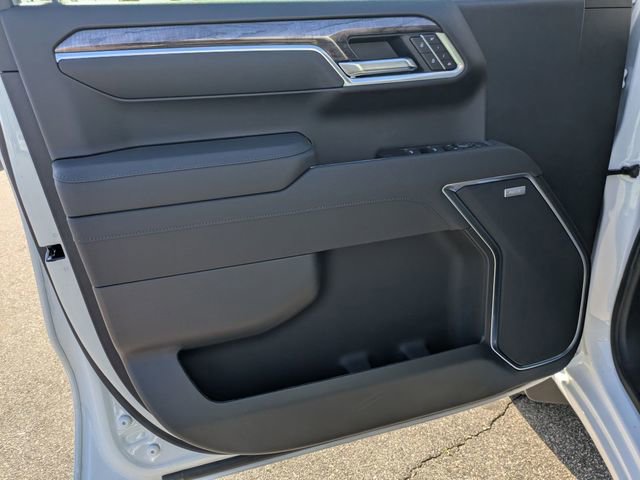 New 2026 Chevrolet Silverado 1500 LTZ w/ LTZ Premium Package AWD/4WD image 9