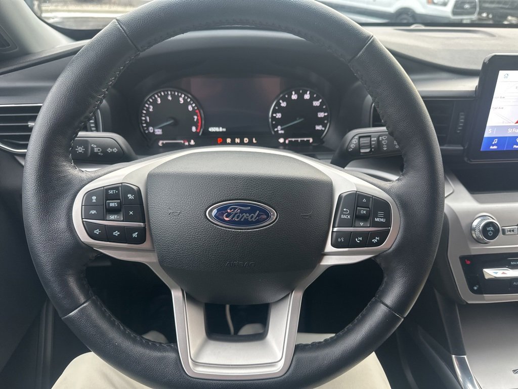 Used 2022 Ford Explorer XLT w/ Equipment Group 202A image 15