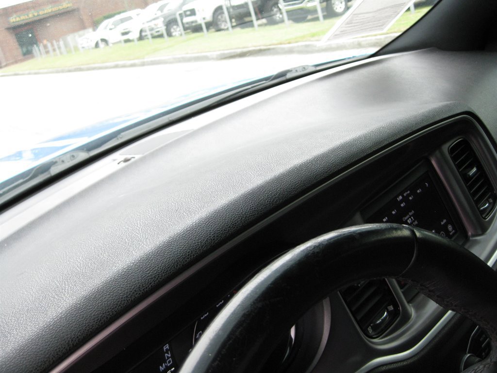 Used 2019 Dodge Charger SXT w/ Plus Group image 20